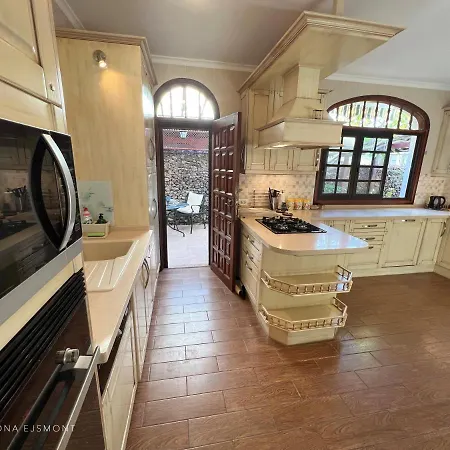 Villa Sally